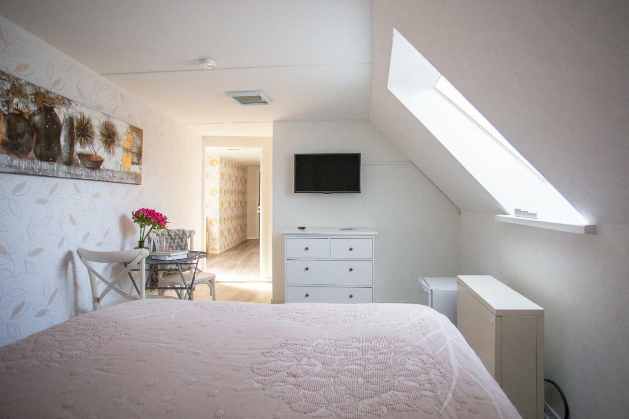 Suviste Guesthouse กูรัซซาเร ภายนอก รูปภาพ